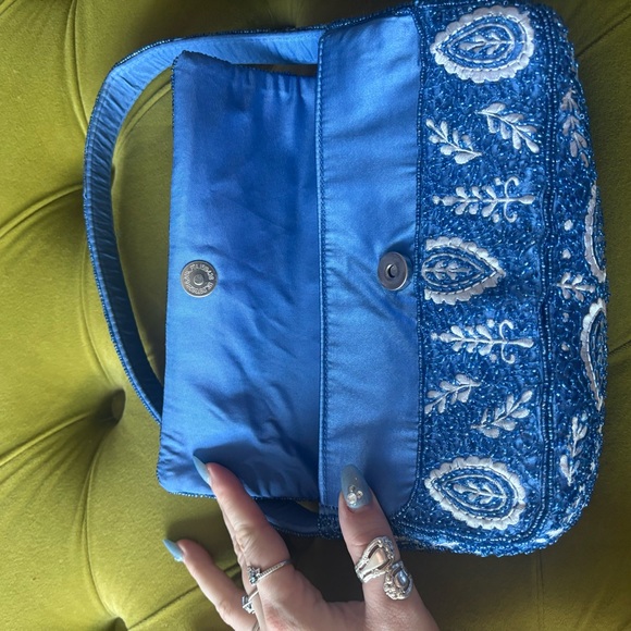 💙Beaded Handbag - Picture 3 of 8